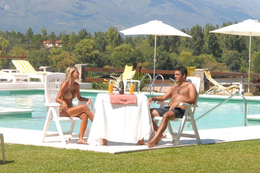 מינה קלאוורו Balcon Del Rio, Hotel De Campo Y Cabanas מראה חיצוני תמונה